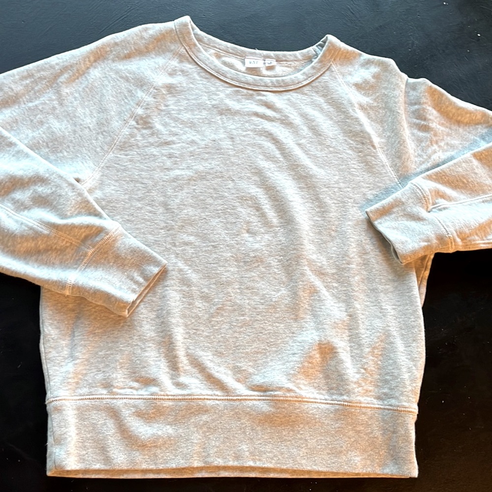 Gap plain grey sweatshirt